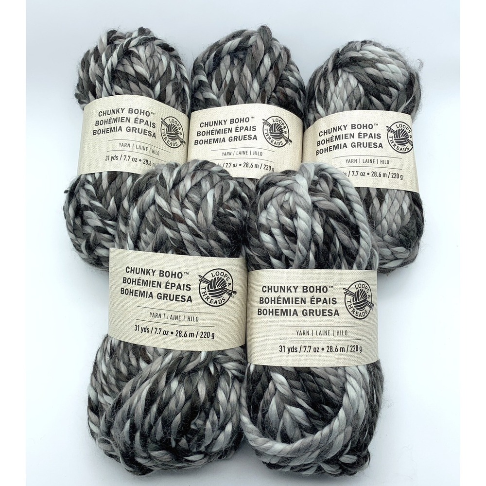 Lot of 5 Loops & Threads Chunky Boho Acrylic Yarn 31 yd Black Velvet #012 Gray